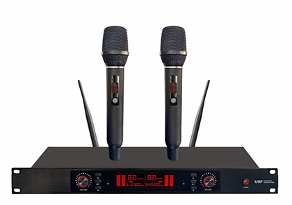 SK680一拖二无线麦克风 ￥380